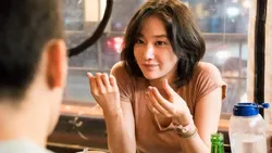 Potret Bentuk Tubuh Jeon Jong Seo Disebut S-Line Goals, Dikira Operasi