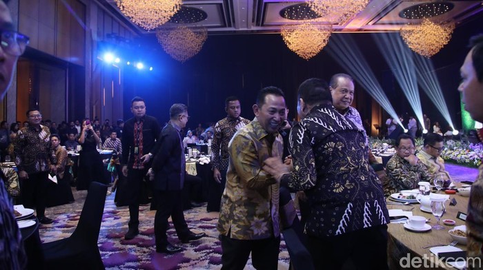 Kapolri Jenderal Listyo Sigit Prabowo menghadiri malam puncak penganugerahan Adhyaksa Awards 2025. Acara ini digelar untuk menyerahkan penghargaan bagi jaksa-jaksa tangguh dan berprestasi di seluruh Indonesia.