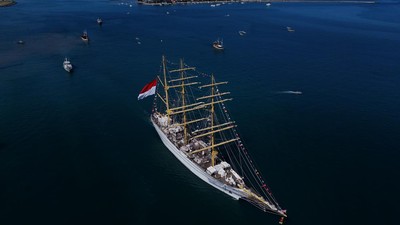 KRI Bima Suci Tinggalkan Makassar, Lanjut Berlayar ke Surabaya