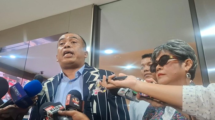 Kuasa hukum Lisa Mariana, Jhon Boy Nababan