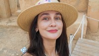 Dalam acara Update Kehidupan yang dilihat di YouTube Trans7 Official, Selasa (23/9/2025), Luna Maya mengatakan orang-orang tidak pernah tahu kalau dirinya sering menangis karena gak punya uang. (Foto: dok Instagram lunamaya)