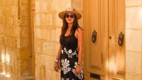 Luna Maya bahkan mengaku saldo bank-nya pernah nihil. Momen di bank gue Rp 0 juga pernah. Iya benar, tuturnya. (Foto: dok Instagram lunamaya)