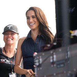 Meghan Markle Dikecam gegara Aksinya di Dekat TKP Kecelakaan Putri Diana