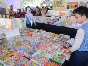Genjot Minat Baca, Pemkab Gresik Gelar Festival Literasi Out of The Book