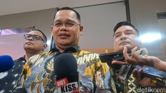 Pengacara Ridwan Kamil, Muslim Jaya Butar Butar usai mediasi di Breskrim, Selasa (23/9).