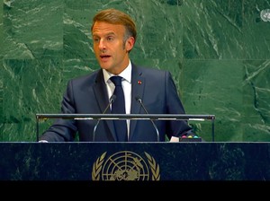 Macron Kutuk Serangan Rusia ke Ukraina Pakai Rudal Oreshnik