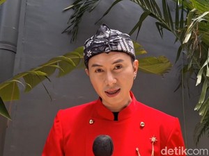 Rafael Tan Makin Percaya Diri Usai Operasi Plastik