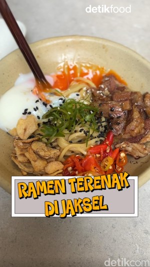 Video Makan Ramen Nyemek Halal di Suko Ramen Tebet