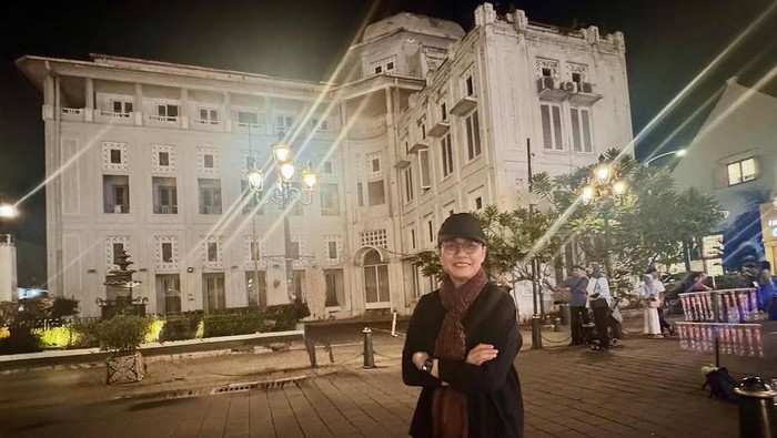 Sri Mulyani kulineran di Semarang.