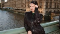 Susan Sameh sedang hamil 6 bulan buah hati pertamanya. Aktris berusia 28 tahun itu menjalani masa kehamilannya di Hamburg, Jerman. Dia mendampingi suami, Khalid Attamimi yang berprofesi sebagai pelatih klub sepakbola TV Football Hamburg atau Eimsbütteler TV. Foto: Instagram @susansameeh