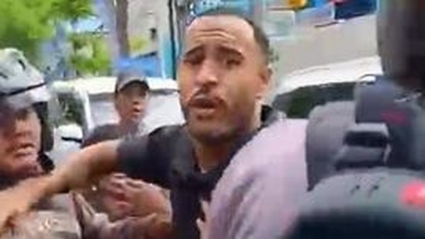 Kronologi Pemain PSM Victor Luiz Ngamuk-Pukul Pengendara di Jalanan Makassar