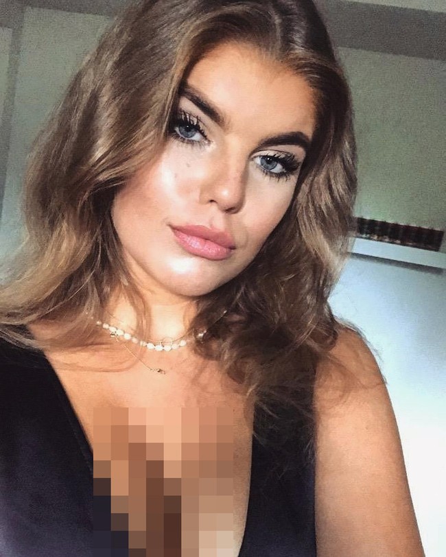 Beberapa waktu lalu media Jerman melihatnya di sebuah acara ski di Ischgl, Austria, bersama Matthaus. Ketika ditanya mengenai kehadirannya di sana, ia pun menjawab Kami di sini untuk bermain ski, dan itu urusan pribadi, ujarnya sambil tersenyum kepada majalah Bunte. Foto: Instagram