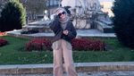 Seru! Zaskia Adya Mecca Piknik Bareng Keluarga di Jepang