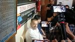 Senyuman Ahmad Assegaf Hadapi Sidang Gugatan Cerai Tasya Farasya