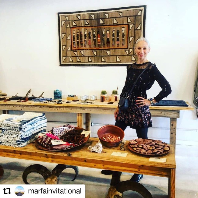 Meski jarang pamer kemesraan, pasangan ini tak ragu untuk sesekali mengungkap rasa kagumnya pada satu sama lain. Alexandra sendiri mengaku terinspirasi pemain film John Wick tersebut. “Dia sangat menginspirasiku. Dia pria yang kreatif dan baik hati, dan bekerja sangat keras,” ungkap Alexandra kepada People di karpet merah.Foto: Instagram @marfainvitational