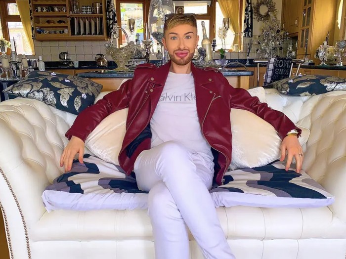 Christopher Sharratt