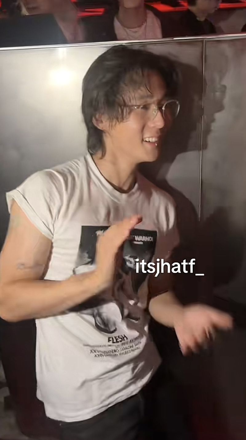 DAWN tampil manglingi pasca putus dari HyunA.