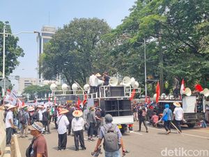 Ada Demo Hari Tani di Patung Kuda Jakpus, Lalin Sekitar Monas Dialihkan