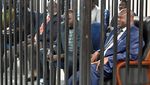 Di Balik Jeruji Baja, Riek Machar Jalani Sidang Pengkhianatan di Juba