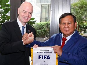 Video: Prabowo Bertemu Presiden FIFA di AS, Ini yang Dibahas