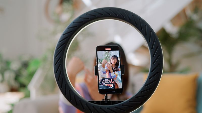 Bahaya Tren Kecantikan TikTok yang Picu Masalah Kulit Wajah (3)