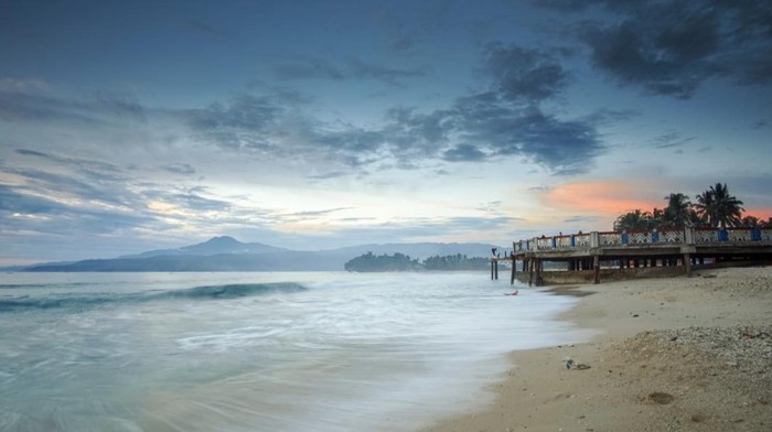 Ilustrasi Pantai Labuhan Jukung