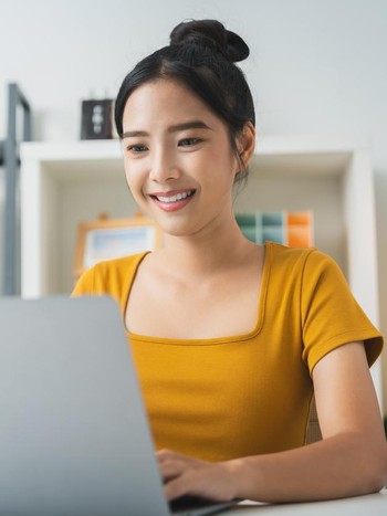 Platform Analisa Wajah AI Dikecam, Sarankan Operasi Plastik