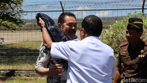 Jaksa Agung ST Burhanuddin tiba di VIP Bandara El Tari Kupang, Rabu (24/9/2025).