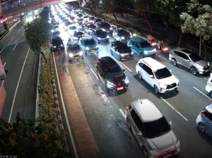 GT Semanggi I Ditutup karena Perbaikan, Jalan Gatsu Arah Kuningan Macet