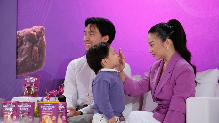 Lemonilo hadirkan Happy Family Day dan mengumumkan Nikita Willy sebagai brand amabassador.