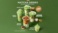Kopi Kenangan menawarkan berbagai varian matcha latte. Kamu bisa pesan varian original dengan susu segar atau varian susu oat seharga Rp 20.000-an. Foto: Instagram/Google Review