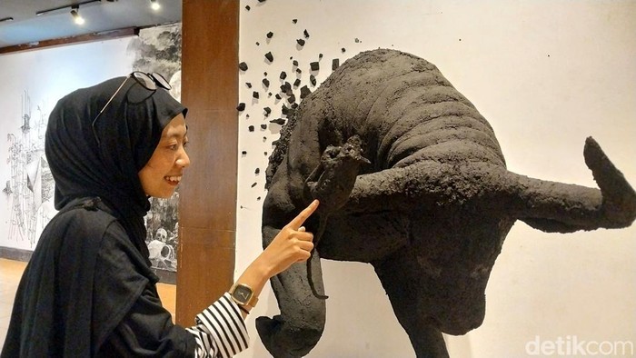 Menelisik Pameran Seni Arang di Kota Batu