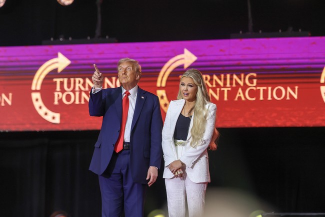 Acara tersebut juga dihadiri oleh Presiden AS Donald Trump.  Foto: Getty Images/Joe Raedle