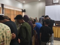 Momen Haru Anggota Geng Motor Minta Maaf-Peluk Ortu saat Deklarasi Bubar