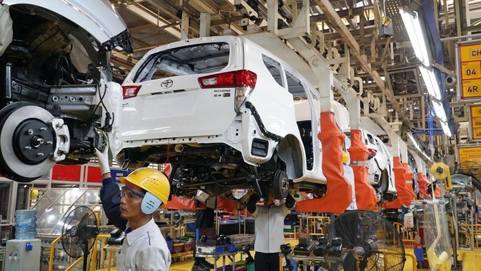 Pabrik Toyota di Karawang.