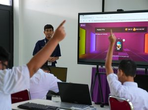 Video: Digitalisasi Pendidikan, Satu Sekolah Dapat 3 IFP di 2026