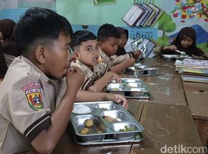Rasa Khawatir Sekolah di Tasik Usai Maraknya Keracunan gegara MBG