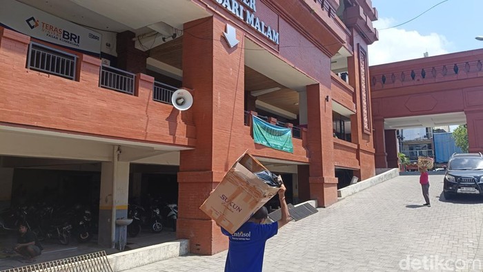 Pasar Kumbasari, Denpasar.