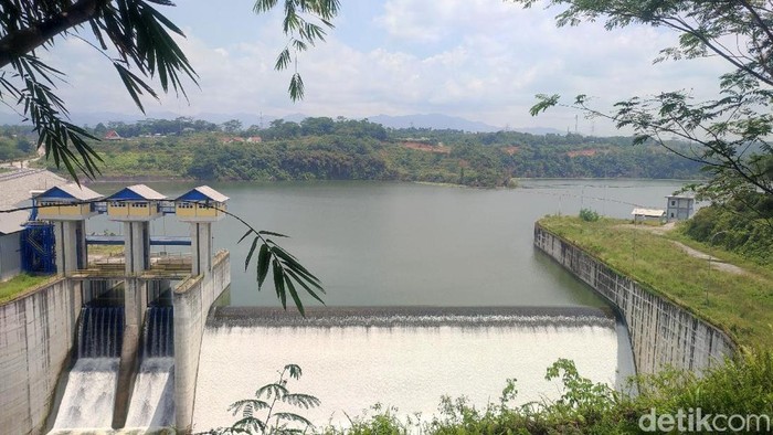 Penampakan Bendungan Leuwikeris di wilayah Kabupaten Ciamis yang menjadi lokasi pembangunan PLTM.
