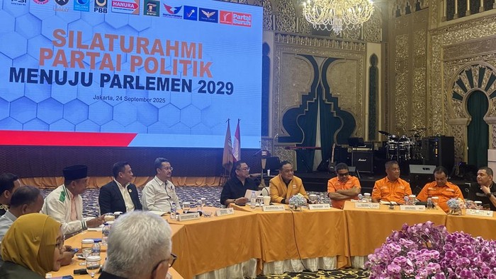 Pengurus parpol non-parlemen kumpul di rumah OSO malam ini (Kadek/detikcom)