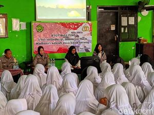326 Santri di Pasuruan Dapat Edukasi Anti Bullying-Tertib Lalu Lintas