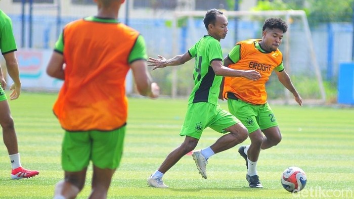Sesi latihan PSIS di lapangan Wisesa, Mranggen, Selasa (23/9/2025).