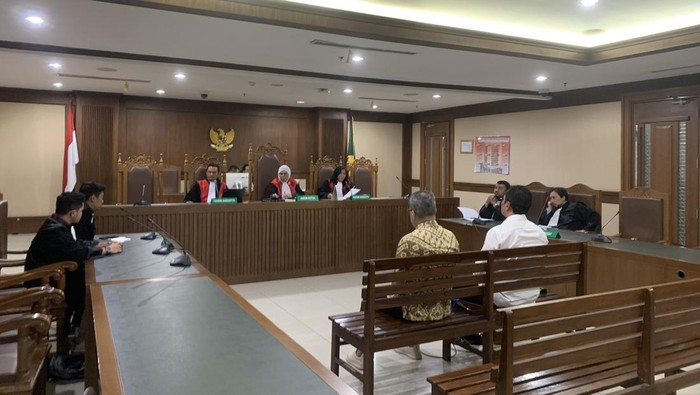Sidang pembacaan vonis Windu Aji Sutanto dalam kasus tindak pidana pencucian uang (TPPU) terkait korupsi pertambangan ore nikel di Blok Mandiodo (Mulia/detikcom)