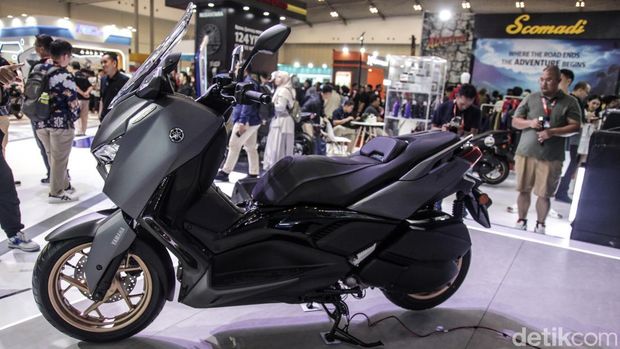Yamaha Xmax Tech Max Dapat Penyegaran di IMOS 2025 PT Yamaha Indonesia Motor Manufacturing (YIMM) meluncurkan Xmax Connected Tech Max terbaru dalam panggung Indonesia Motorcycle Show (IMOS) 2025 di ICE BSD City, Kab. Tangerang, Rabu (24/9/2025).