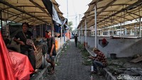 Situasi ini membuat Lokbin Kota Intan jauh dari citra kawasan bersejarah yang diharapkan mendukung pariwisata Kota Tua.