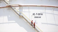 Dengan tambahan empat tangki baru, Kilang Balongan semakin siap menjalankan fungsinya sebagai salah satu tulang punggung penyedia energi nasional. ANTARA FOTO/Dedhez Anggara 