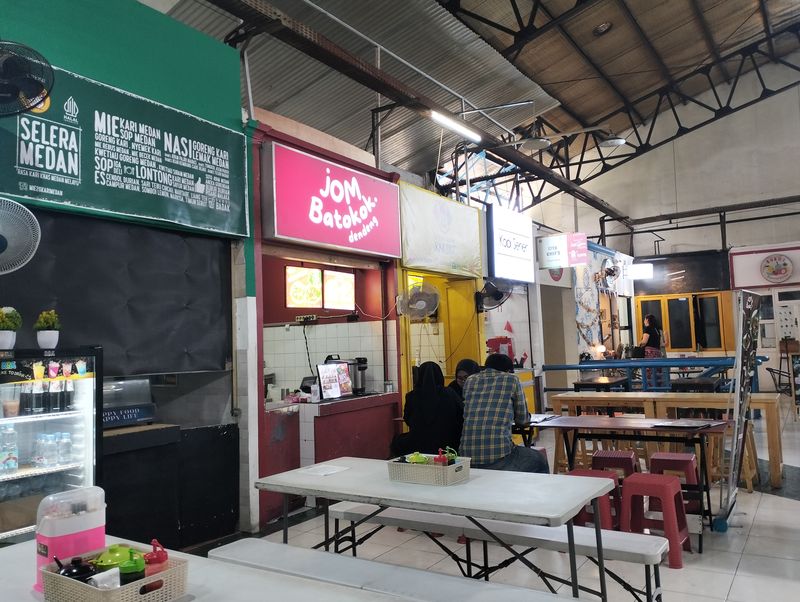 Food Court Pasar Santa
