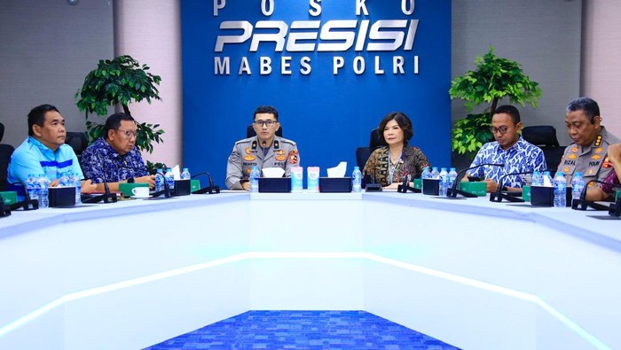 Forum Belajar Bersama Polri digelar di Ruang Rapat Posko Presisi