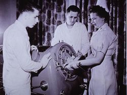 Foto Jadul Alat Medis, Gambarkan Teknologinya Saat Itu