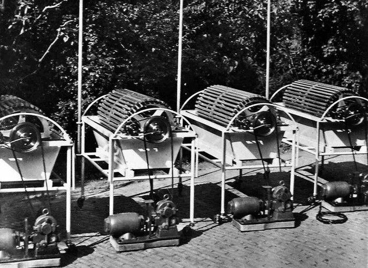 Teknologi medis yang digunakan pada saat ini sudah jauh berkembang jika dibandingkan dengan puluhan tahun silam. Berikut ini contohnya.